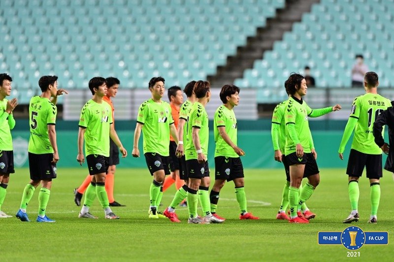 '심각한 위기' 직면한 전북, 올여름 전력 '대수혈' 불가피