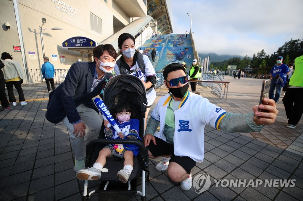 이준석, 후원금도 돌풍…보수 전례없는 2030팬덤 현상(종합)