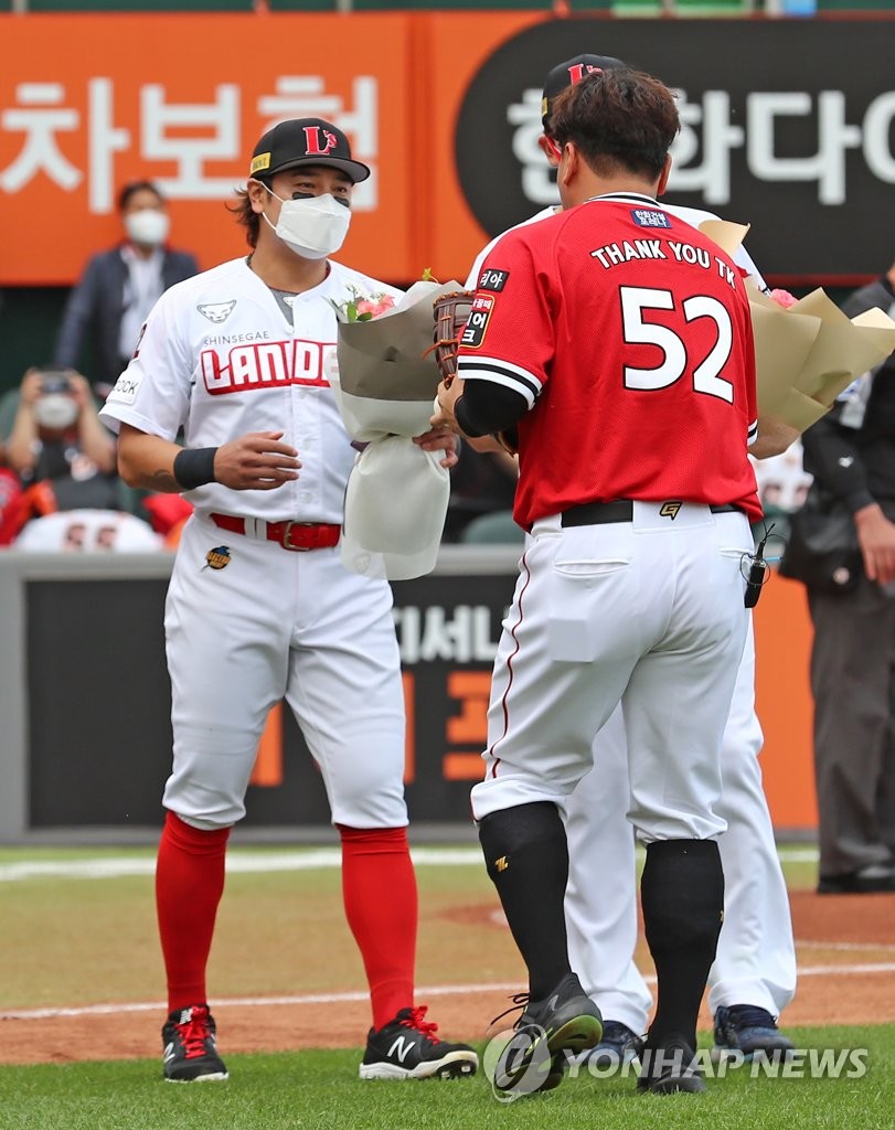 삼성 24안타 몰아쳐 두산 대파…NC, 롯데와 DH서 1승 1무(종합)