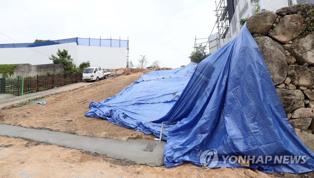 문 대통령 양산 사저 공사 순조롭게 진행…주민 "불편함 없어"