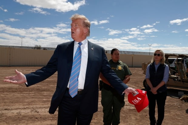 트럼프가 추진했던 멕시코 국경장벽 건설…결국 취소