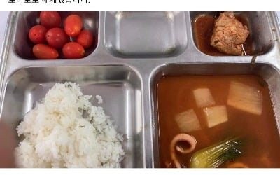"방울 토마토로 배채웠다"…홍천 11사단 부실급식 '폭로'
