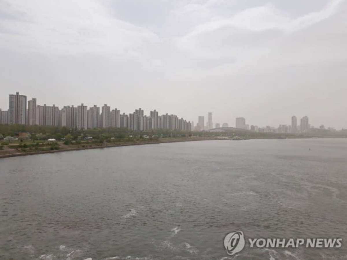 잠실한강공원서 만취해 물에 빠진 20대 경찰에 구조 | 한경닷컴