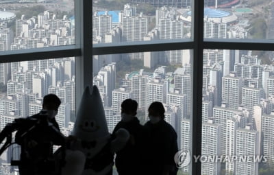 돌고돌아 재산세만 완화…종부세·양도세는 '언터처블'?