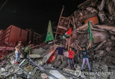 새벽 2시 거짓말처럼 멈춘 가자지구 폭탄 소리…팔 "승리했다"