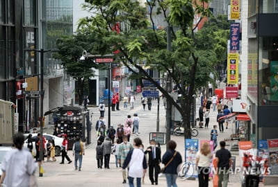 전문가들 "1차 접종자 마스크·모임제한 완화는 시기상조"