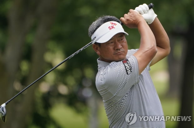 최경주, PGA 챔피언스투어 메이저 대회 시니어 챔피언십 3위