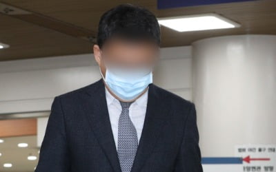 검찰, '故 김홍영 검사 폭행' 前 부장검사에 징역 1년6개월 구형