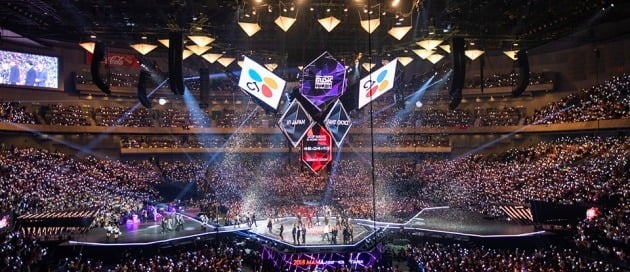 CJ ENM이 주최하는 음악 시상식 ‘엠넷 아시안 뮤직 어워드(MAMA)’의 2018년 무대 /사진=CJ ENM