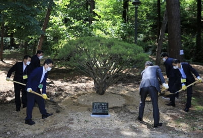 산림청, 포스코와 친환경·탄소중립 실현 위한 기념식수