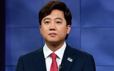 [속보] 이준석, 국민의힘 당대표 당선…36세 제1야당 당대표 탄생