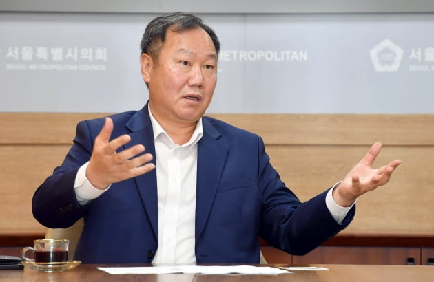 "모든 서울시민에게 10만원"…김인호 의장, 吳시장에 제안