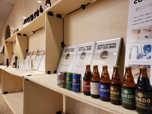 고에도브루어리는 현재 6종류의 크래프트맥주를 생산한다. 본사 강당에는 세계 맥주 대회에서 따낸 47개의 상의 전시돼 있다. 사이타마=정영효 특파원 