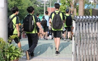 서울 초·중·고 학부모들, 코로나19 전보다 사교육 더 늘렸다