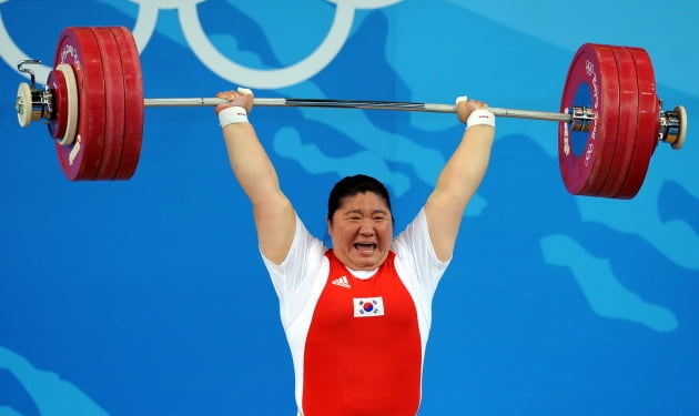 2008 베이징 올림픽에 출전한 장미란. 사진=올림픽사진공동취재단