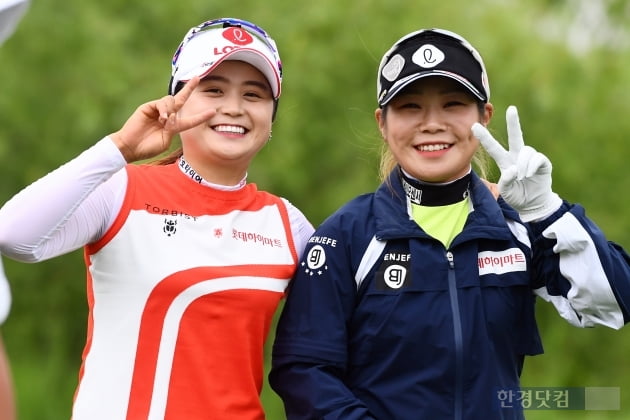 [포토] 최혜진-이소영, '기분 좋게 웃으며 브이~'