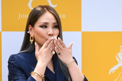 [포토] CL, '매력적인 손키스~'