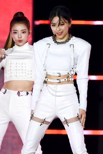 [포토] ITZY 류진, '시크함 물씬~'