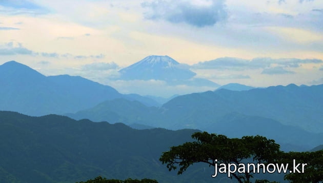 정상에서 바라본 후지산 / JAPAN NOW