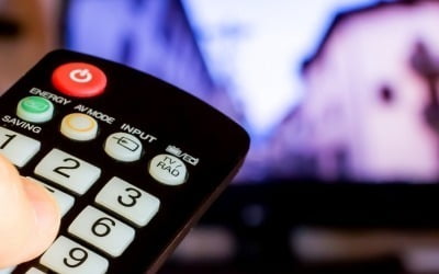 지상파 3사, VOD 편당 가격 6년만에 인상…33% 올라 2200원