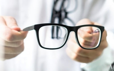 도수 있는 안경 '온라인 판매' 논란…안경사들 강력 반발