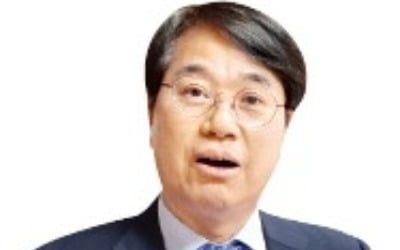 "20년 뒤엔 이자 갚으려 또 나랏빚…한국형 재정준칙 더 엄격해져야"