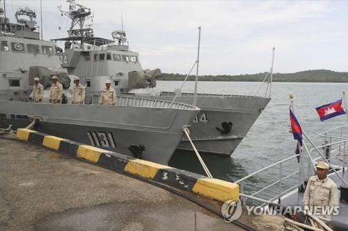 "캄보디아 해군기지 신축시설, 중국의 이익과 연관된듯"