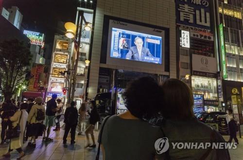 '올림픽 후 총선' 내닫는 스가…코로나 확산에 '시계 제로'