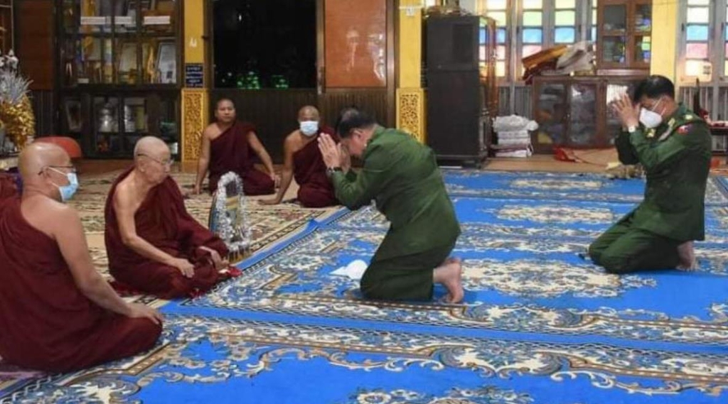 미얀마 군용기 추락 12명 사망…군부 추종하던 고위 승려 숨져(종합)