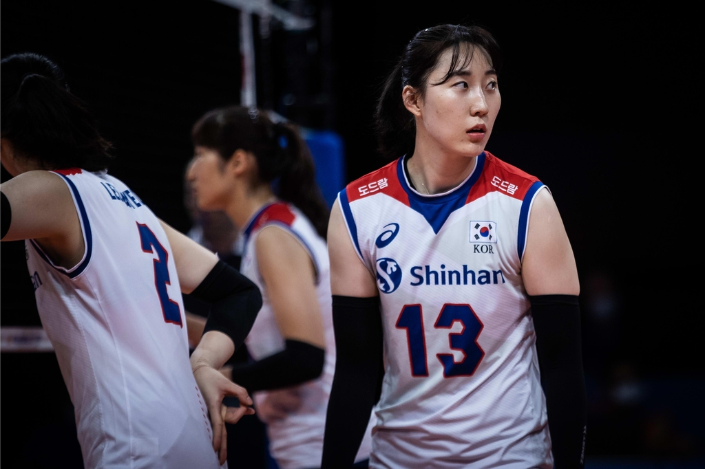 한국 여자배구, 세계 9위 세르비아 3-1 격파…8연패 탈출