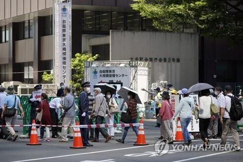 日 코로나 신규확진, 월요일 기준 12주 만에 1천명 밑돌아