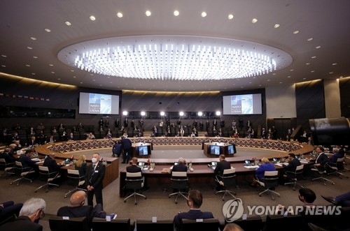 중국, 나토에 "우리는 방어적…중국위협론 과장 말라"