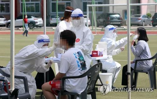 "혁신도시 학원감염 비상" 전면등교 앞둔 충북교육계 '긴장'(종합)