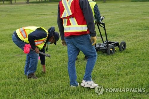 또 유해 751구…속속 들춰지는 캐나다 원주민 기숙학교 비극