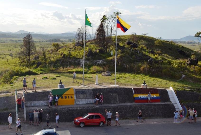 코로나로 닫혔던 브라질-베네수엘라 국경 1년3개월만에 열려