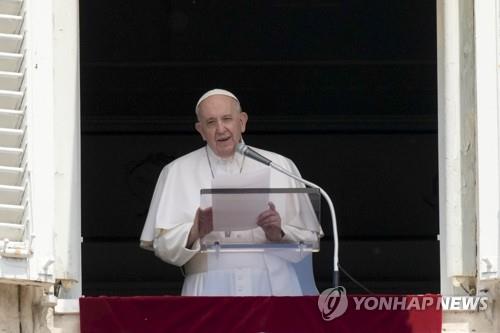 캐나다 원주민대표단,기숙학교 집단유해 발견에 "교황 사과촉구"