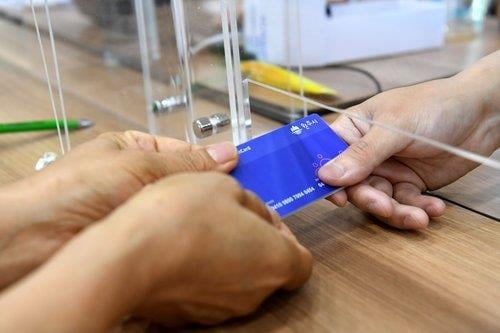 "빠르면 여름 휴가철"…與 `전국민 재난지원금` 속도
