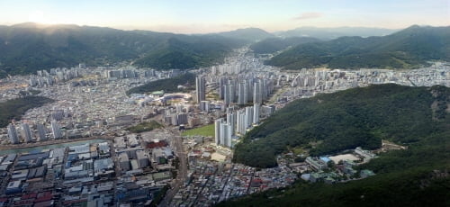 마산의 강남 양덕동에 선보이는 롯데캐슬 브랜트타운 `창원 롯데캐슬 센텀골드` 주목