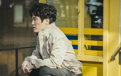 이중옥, 근심 가득 얼굴…집사에게 무슨 일? ('마인')