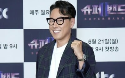 '슈퍼밴드2' 윤종신 "유희열, 말 좀 줄였으면…한 번 때릴 것"