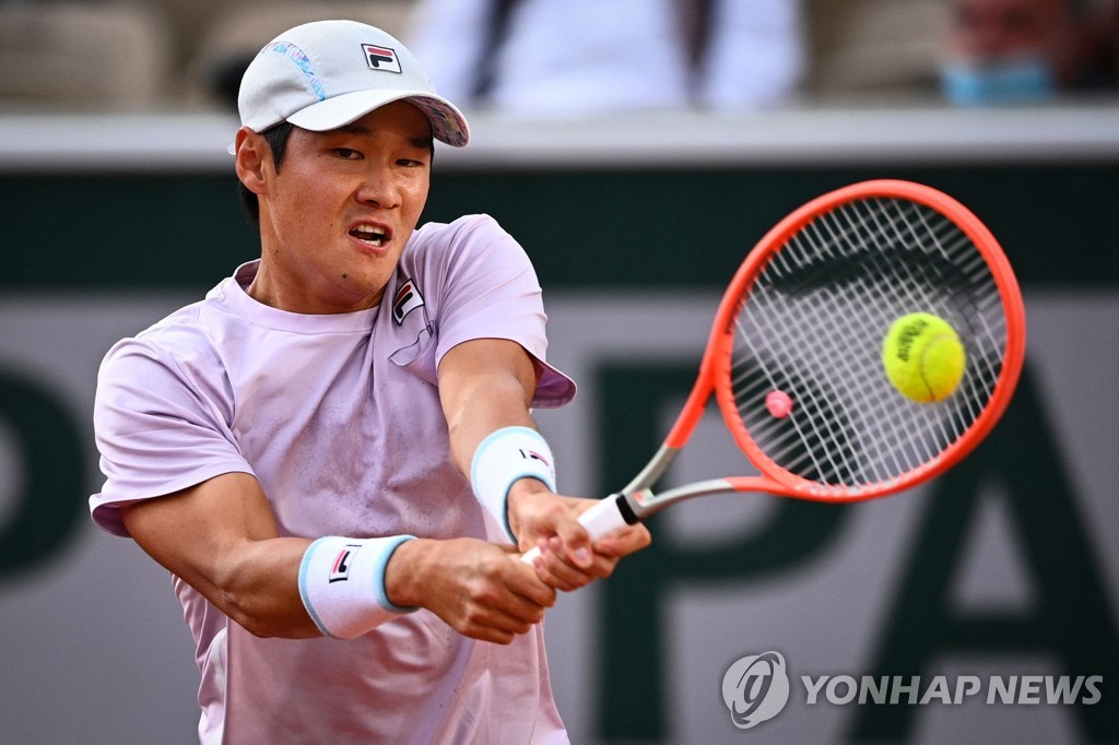 권순우, 세계 9위 베레티니 상대로 분투…프랑스오픈 3회전 탈락