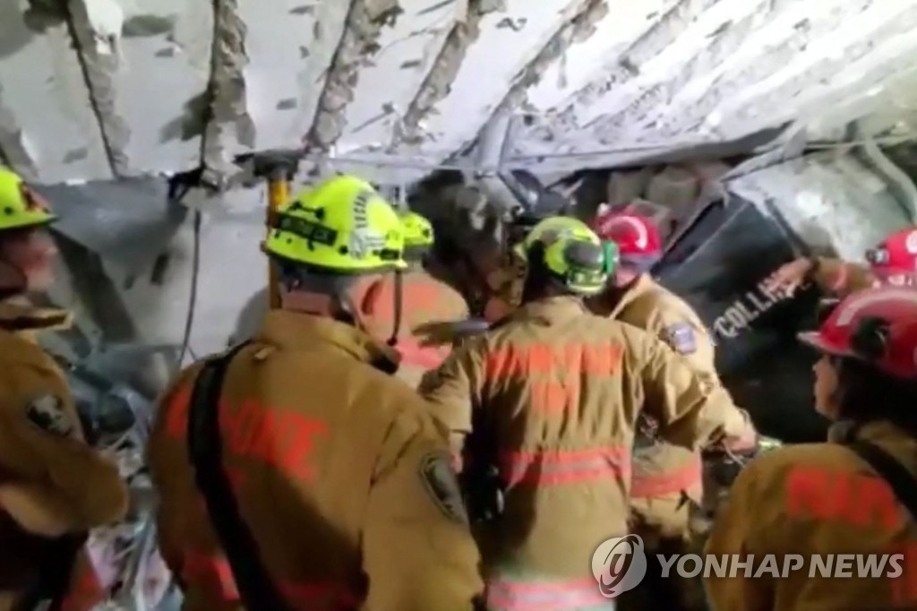 美아파트 붕괴현장 밤샘 구조작업…"9·11 상황 같았다"(종합)