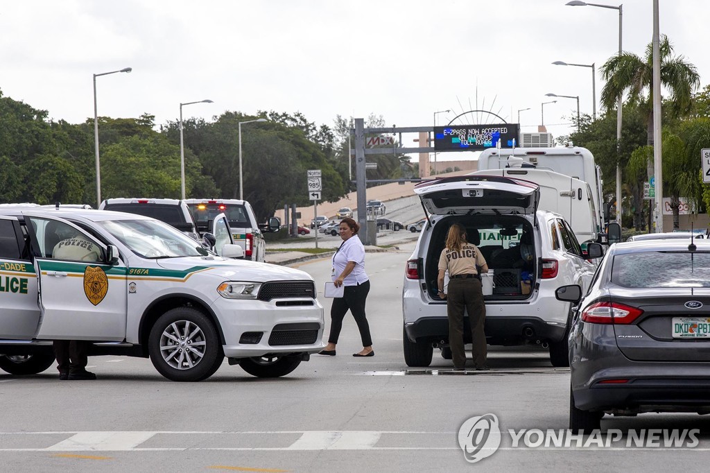 '피로 물든 주말' 美 곳곳 총기사고 잇따라…수십 명 사상(종합)