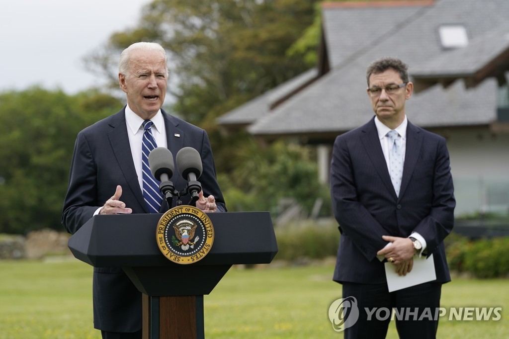 바이든 "8월부터 저소득국에 5억회분 백신 기부"…G7 동참 촉구(종합)