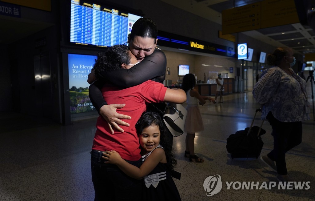 미국, 트럼프 '멕시코 잔류' 정책에 망명 좌절된 이들에 재기회