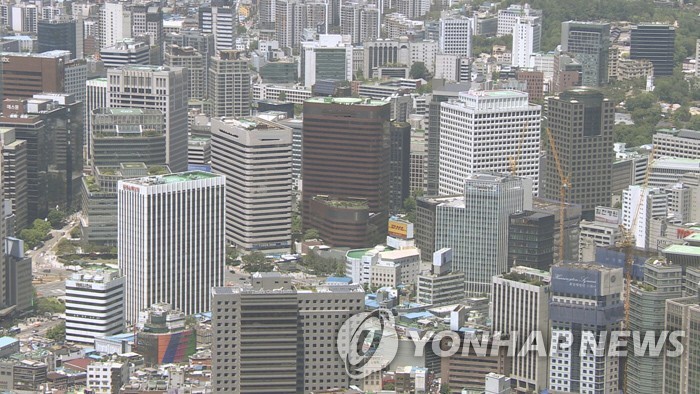 한경연 "기업체감경기 호조세 주춤…원자재·부품수급 차질 탓"