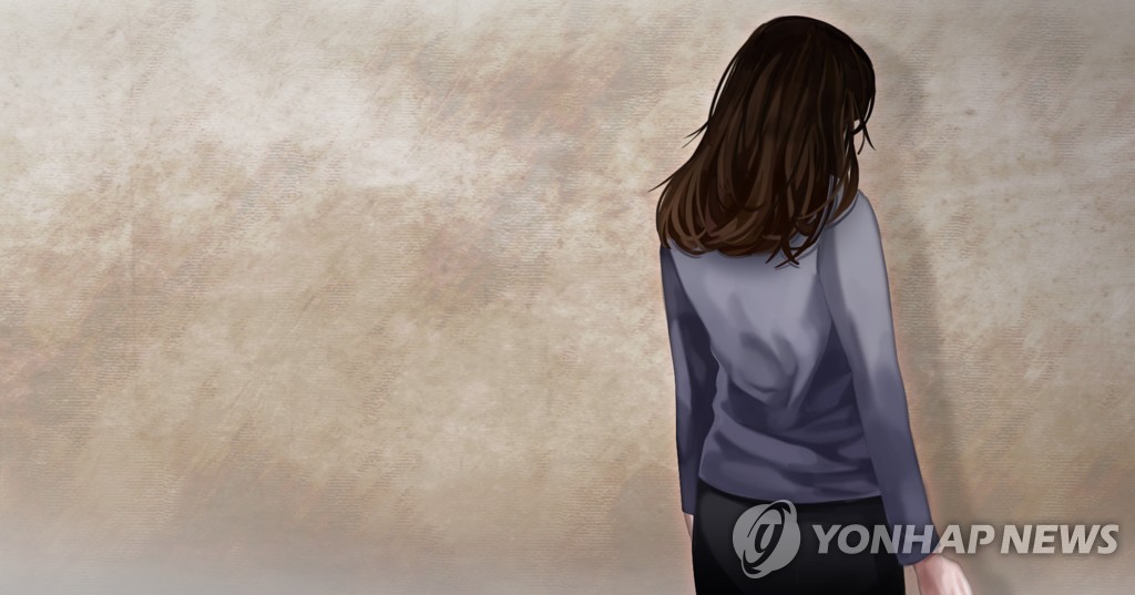 취한 이웃 '흉기살해' 60대女…심신미약으로 2심 감형