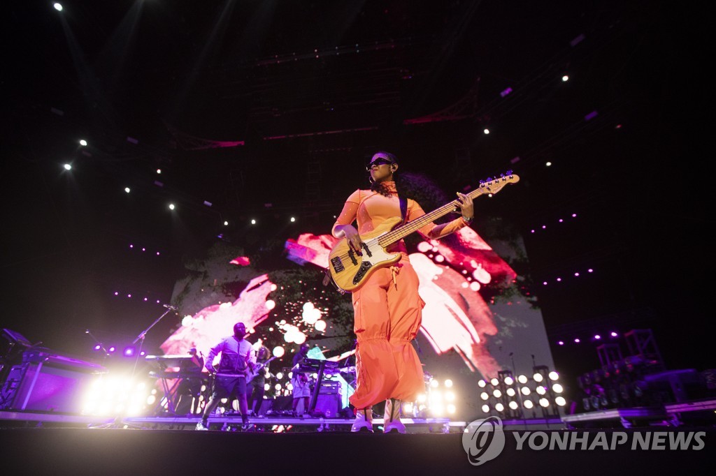 라이브 돌아오는 팝…미국서 대형공연·축제·투어 재개 잰걸음