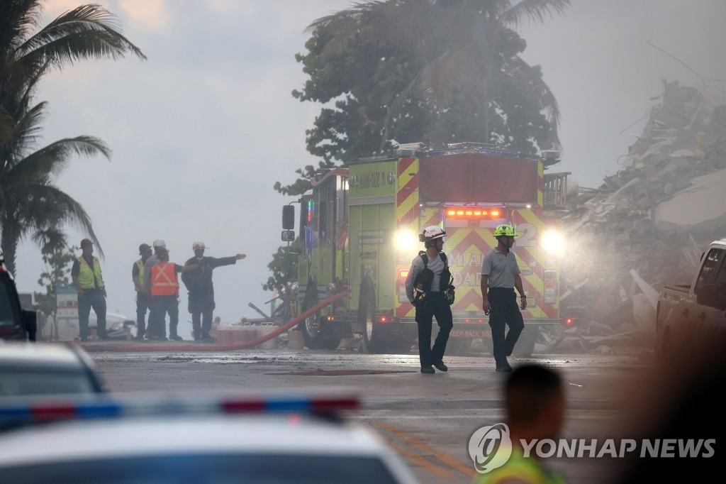 미 플로리다 아파트 붕괴 참사 사망자 4명으로 늘어