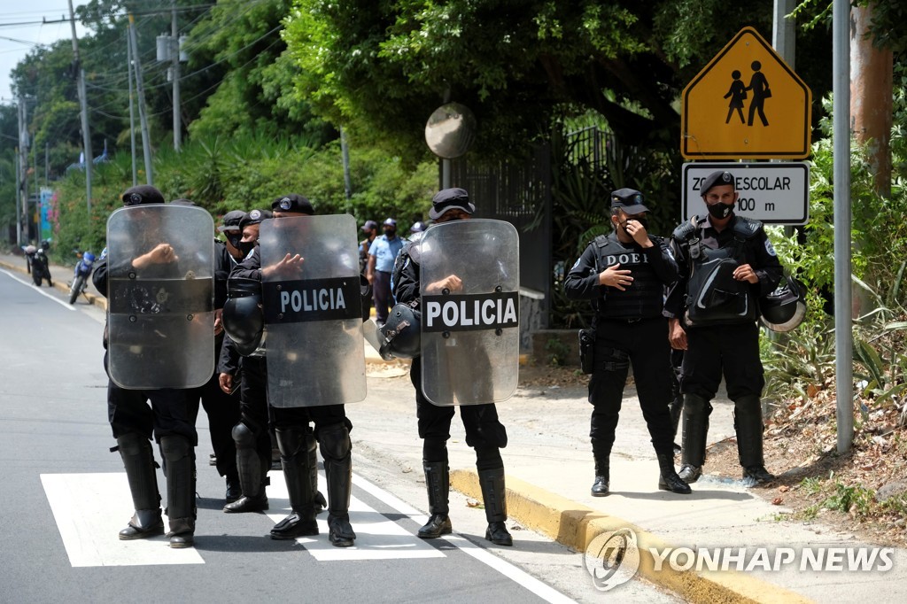 니카라과 '오르테가 대통령 정적' 야권 대권주자에 체포영장